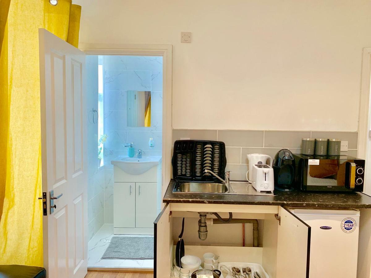 London Studio Apartments, Private Bathrooms And Parking Ilford Zewnętrze zdjęcie