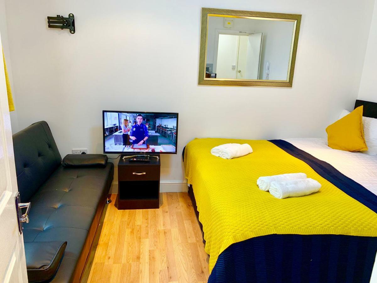 London Studio Apartments, Private Bathrooms And Parking Ilford Zewnętrze zdjęcie
